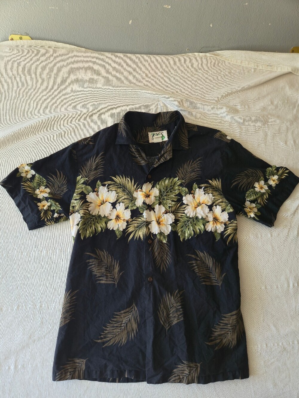 KY'S Made in Hawaii Black Floral Cotton Hawaiian Shirt Size Large